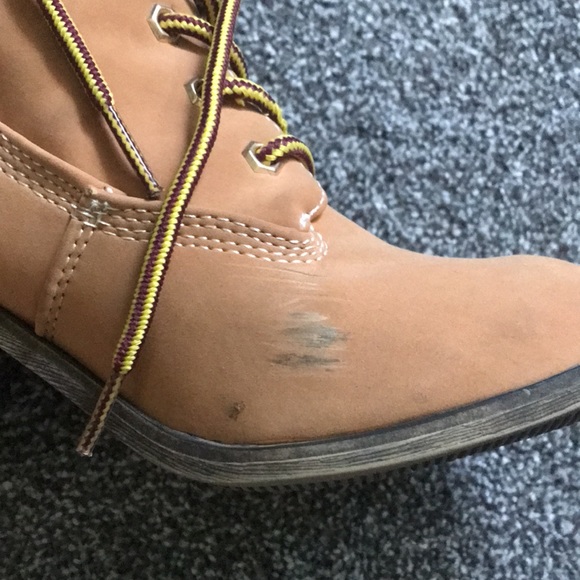 Boots - Picture 3 of 7